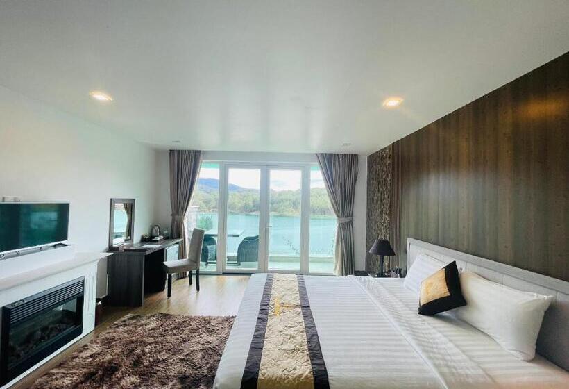اتاق لوکس با چشمانداز دریاچه, Dalat Wonder  Resort