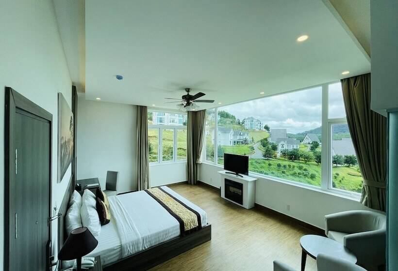 اتاق پریمیوم با چشمانداز دریاچه, Dalat Wonder  Resort