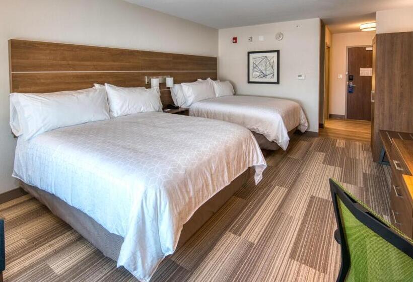 Номер Стандарт Адаптированный для Инвалидов, Holiday Inn Express & Suites Omaha Downtown Airport, An Ihg