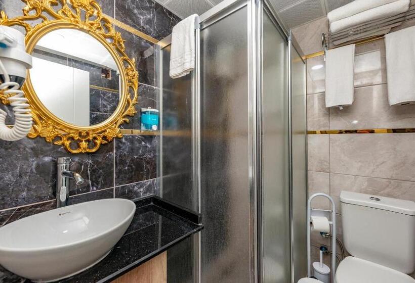 اتاق استاندارد سه نفره, Linda Expo Palace