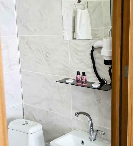 اتاق استاندارد سه نفره, Marpalace