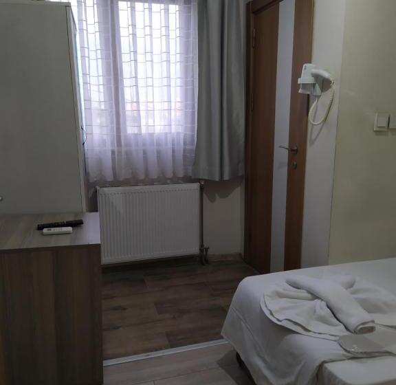 اتاق استاندارد یک نفره, Marpalace