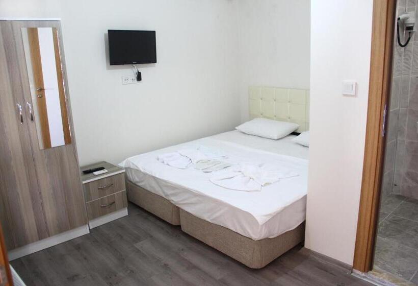 اتاق اکونومی, Marpalace