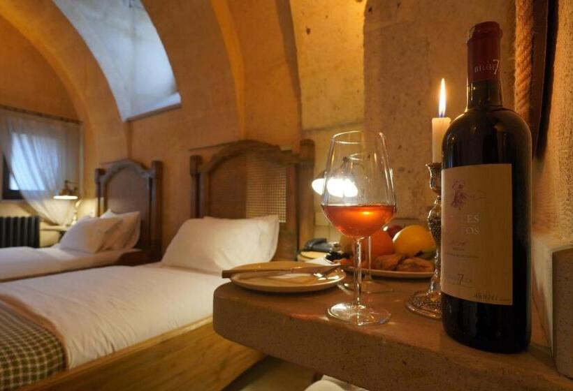 غرفة قياسية, Maya Cave