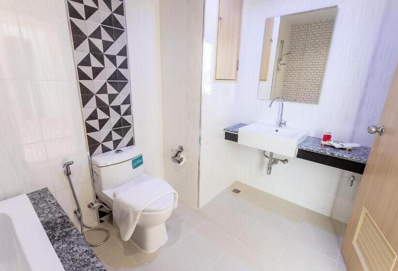 חדר סופריור, O2 Hotel Lopburi