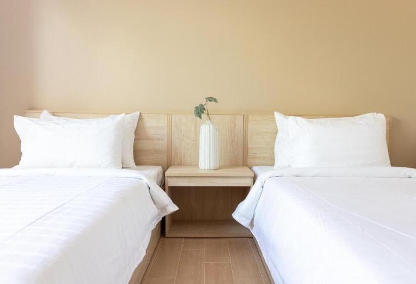 غرفة سوبيريور, O2 Hotel Lopburi