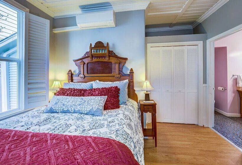 جناح ديلوكس, Carlisle Garden Suites