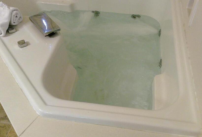 سوئیت با تخت بزرگ, Rock Cottage Gardens B&b