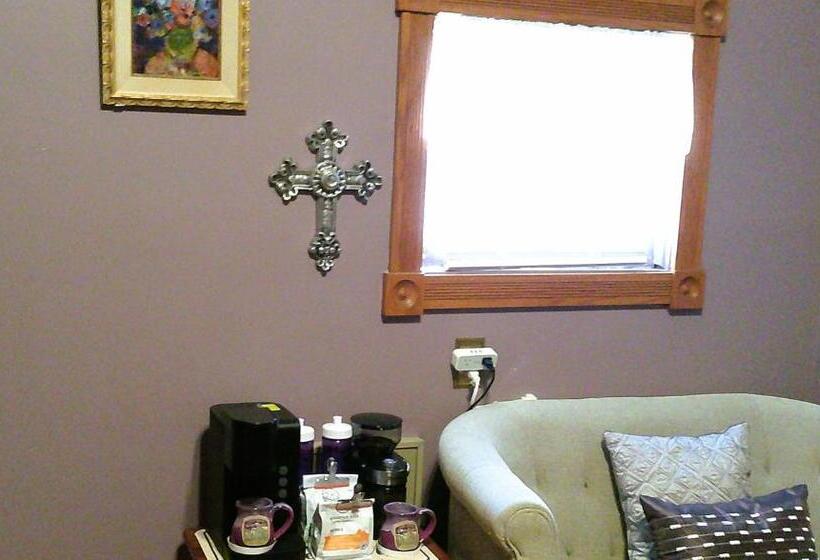 اتاق استاندارد با وان آب گرم, Rock Cottage Gardens B&b