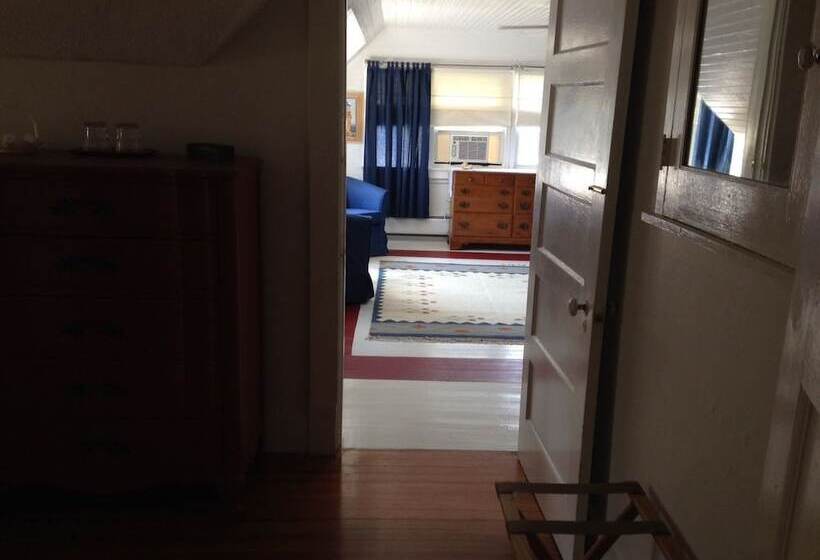 חדר סטנדרט, The Red Door B&b