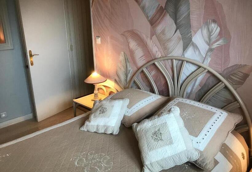 2 Bedrooms Suite Garden View, Les Chaumières Du Pays D Auge