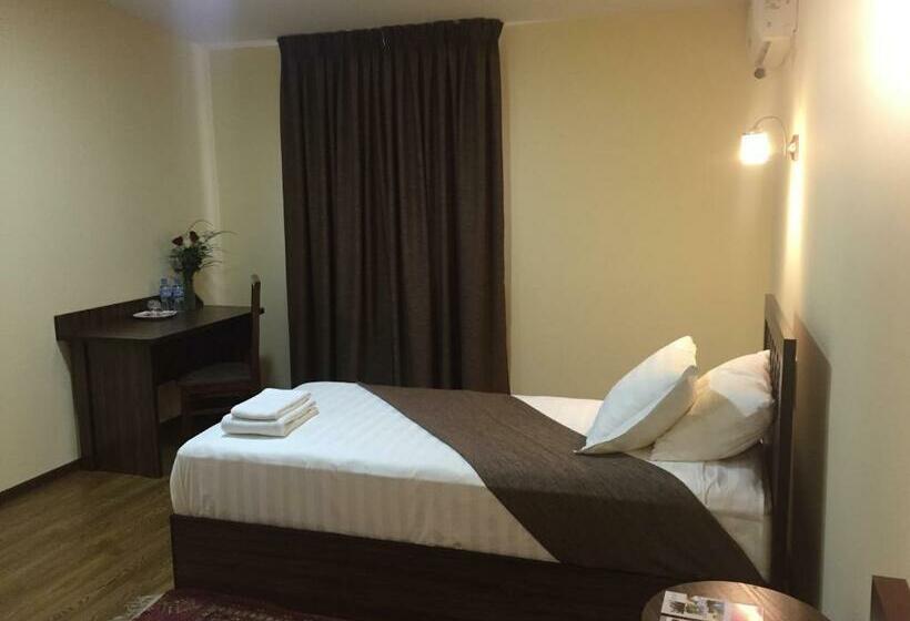 חדר סופריור, Jipek Joli Inn