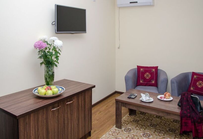 חדר סופריור, Jipek Joli Inn