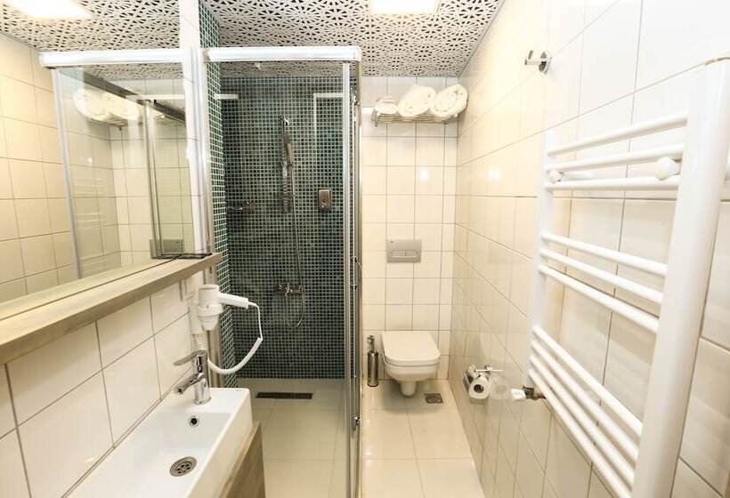 标准间, Acr Palas