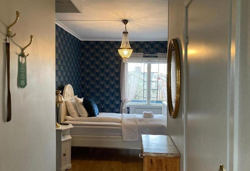 庭の見えるシングルルーム, Pensionat Granparken