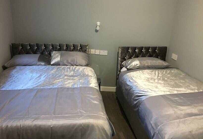 غرفة عائلية, Brownlows Inn