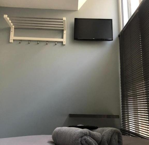 Quarto Estandar Individual, Brownlows Inn