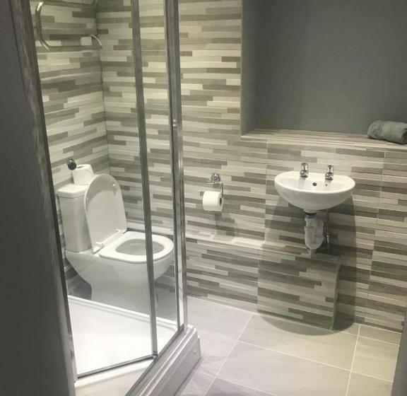 غرفة عائلية, Brownlows Inn