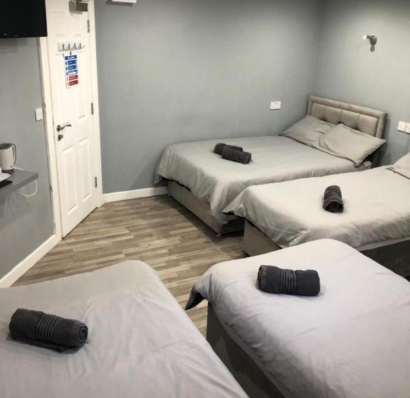 غرفة عائلية, Brownlows Inn