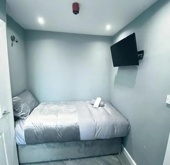 اتاق سوپریور یک تخته, Brownlows Inn