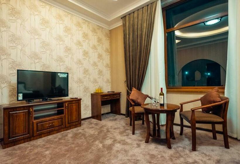 חדר דלוקס, Meros Boutique