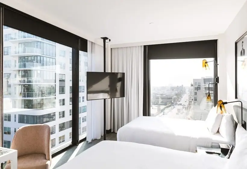 اتاق استاندارد با 2 تخت دوبل, The Godfrey Hotel Hollywood