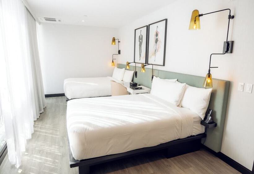 带2个双人床的标准工作室, The Godfrey Hotel Hollywood