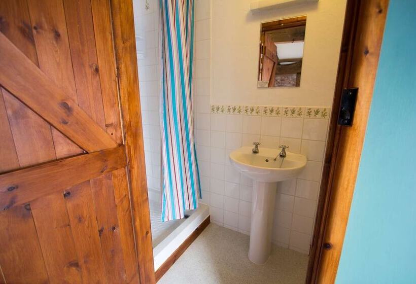 ファミリールーム, The George And Dragon Inn