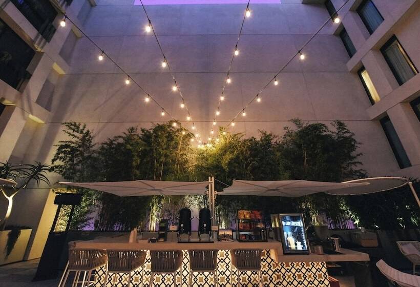 带2个双人床的标准工作室, The Godfrey Hotel Hollywood