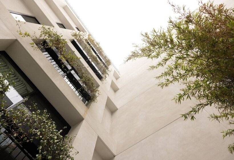 غرفه قياسيه سريرين مزدوجين, The Godfrey Hotel Hollywood