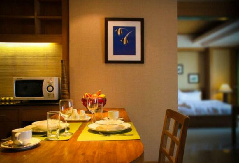 带大床的豪华间, Green Residence Ayutthaya   Sha Certified