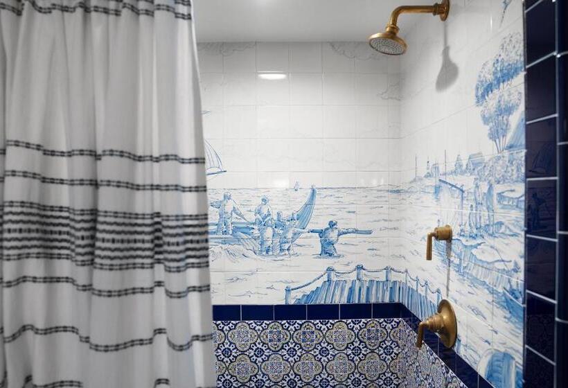 スイート, Greydon House