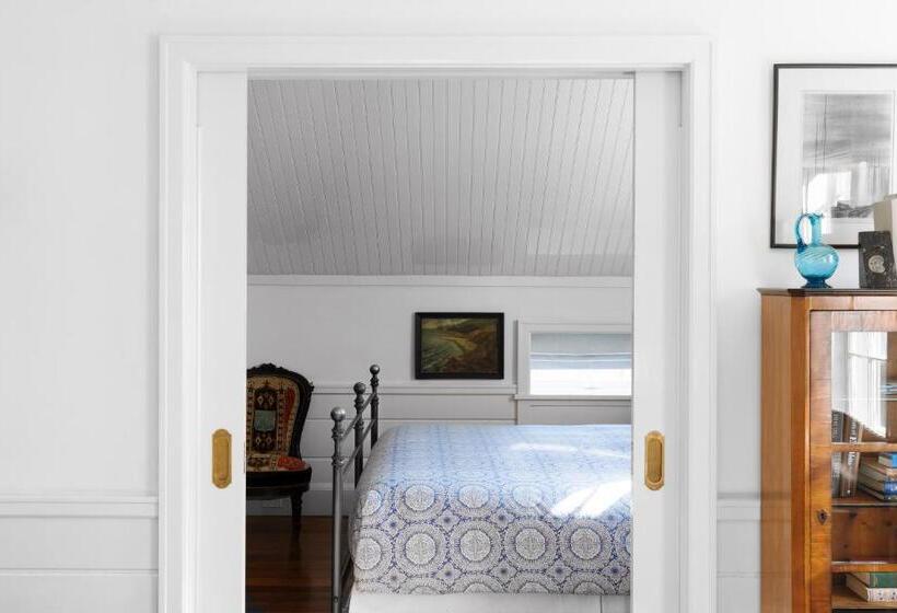 スイート, Greydon House