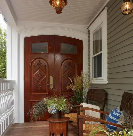 スイート, Greydon House