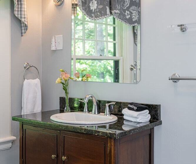 Номер Стандарт, Pinecrest Bed & Breakfast