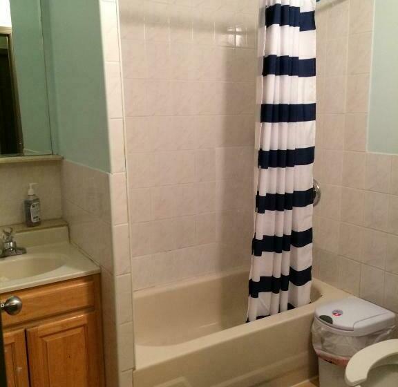 اتاق لوکس, Manhattan Bowery Lodge