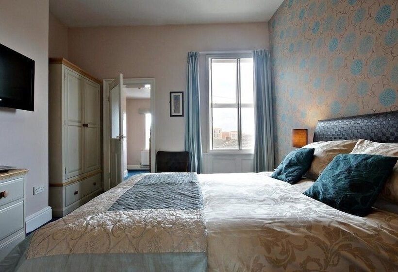 חדר משפחתי, The Apple House