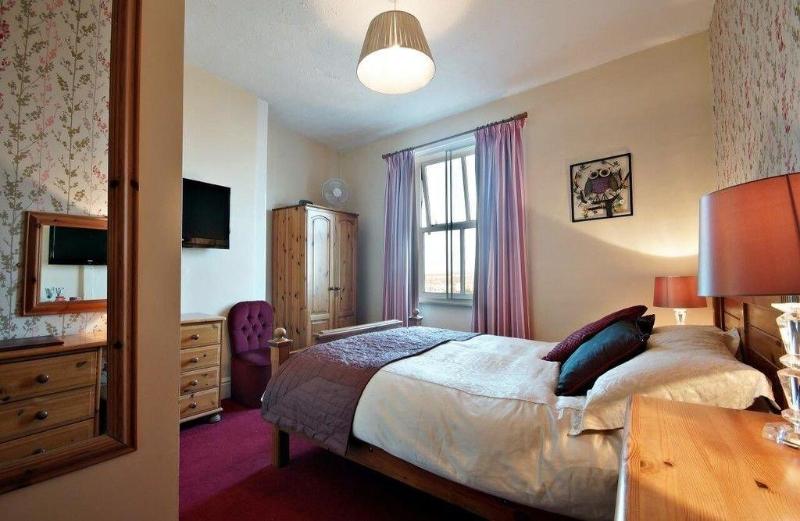 חדר סטנדרט, The Apple House