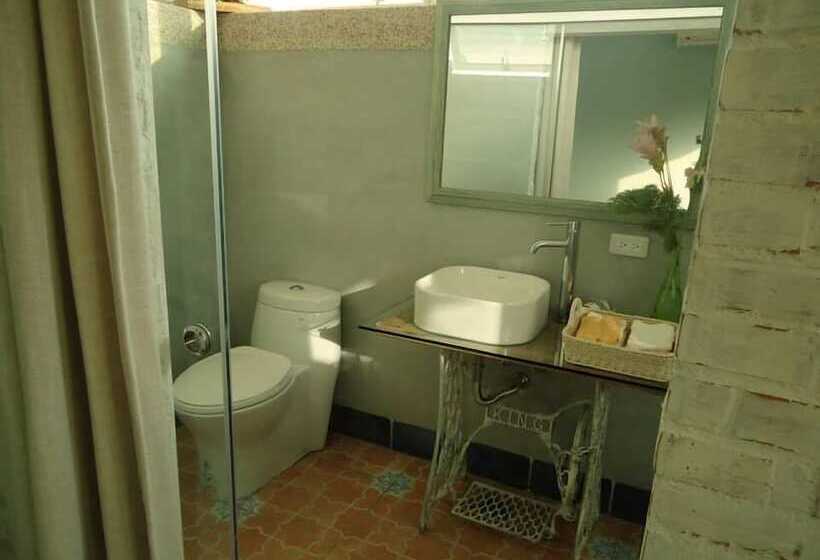 اتاق استاندارد, Fun House Spa B&b