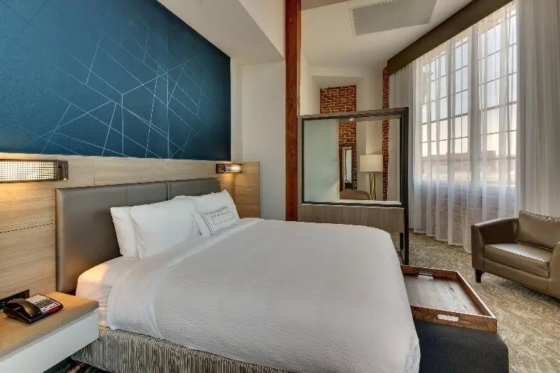 キングサイズベッドのスタンダードルーム, Springhill Suites By Marriott Montgomery Downtown