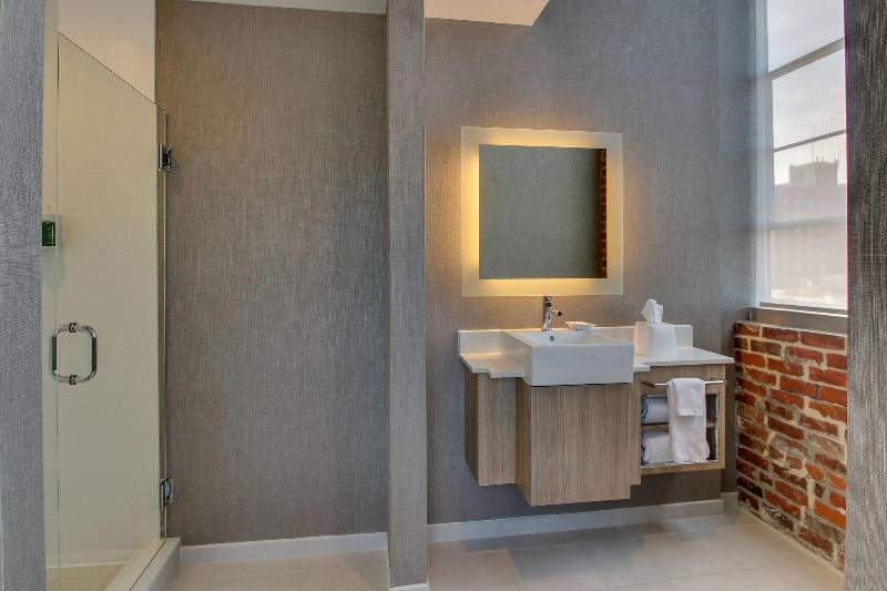 キングサイズベッドのスタンダードルーム, Springhill Suites By Marriott Montgomery Downtown