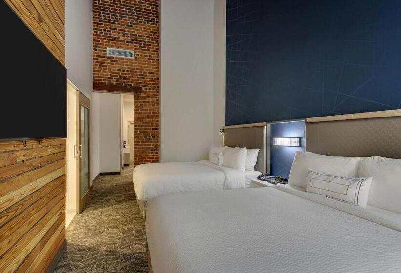 クイーンサイズベッドのスイートルーム, Springhill Suites By Marriott Montgomery Downtown