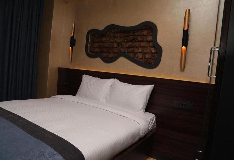 Standard Room, Taksim Heavenist