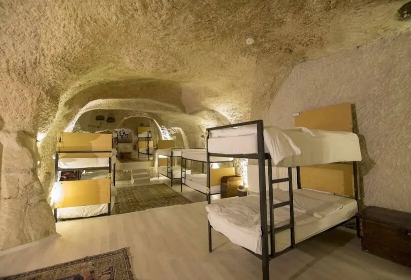 ルームシェアのワンベッド, Kamelya Cave Hostel