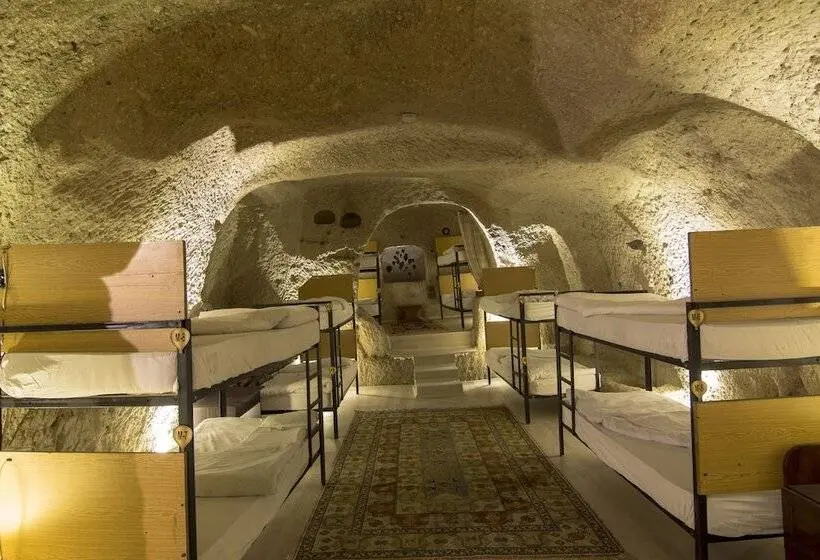 ルームシェアのワンベッド, Kamelya Cave Hostel