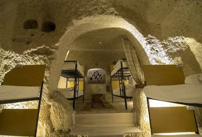 ルームシェアのワンベッド, Kamelya Cave Hostel