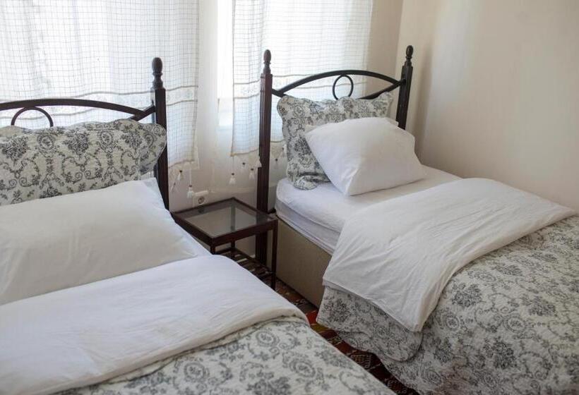 스탠다드 룸, Kamelya Cave Hostel