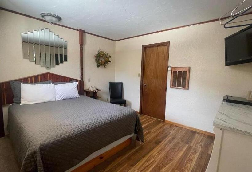 Студия Стандарт, Cedar Wood Inn