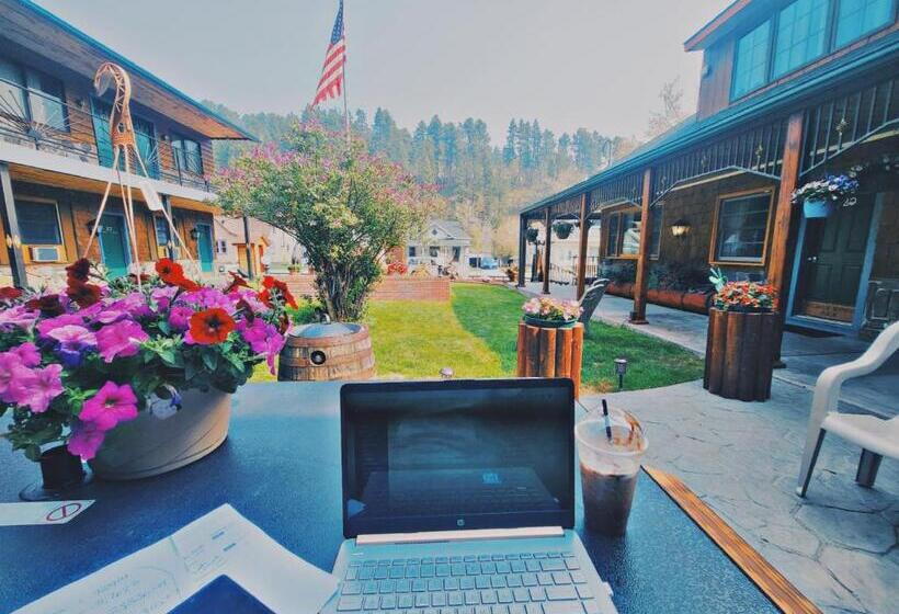 Студио Стандарт Кровать Кинг, Cedar Wood Inn