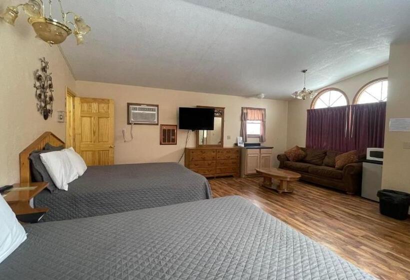 Номер Deluxe, Cedar Wood Inn